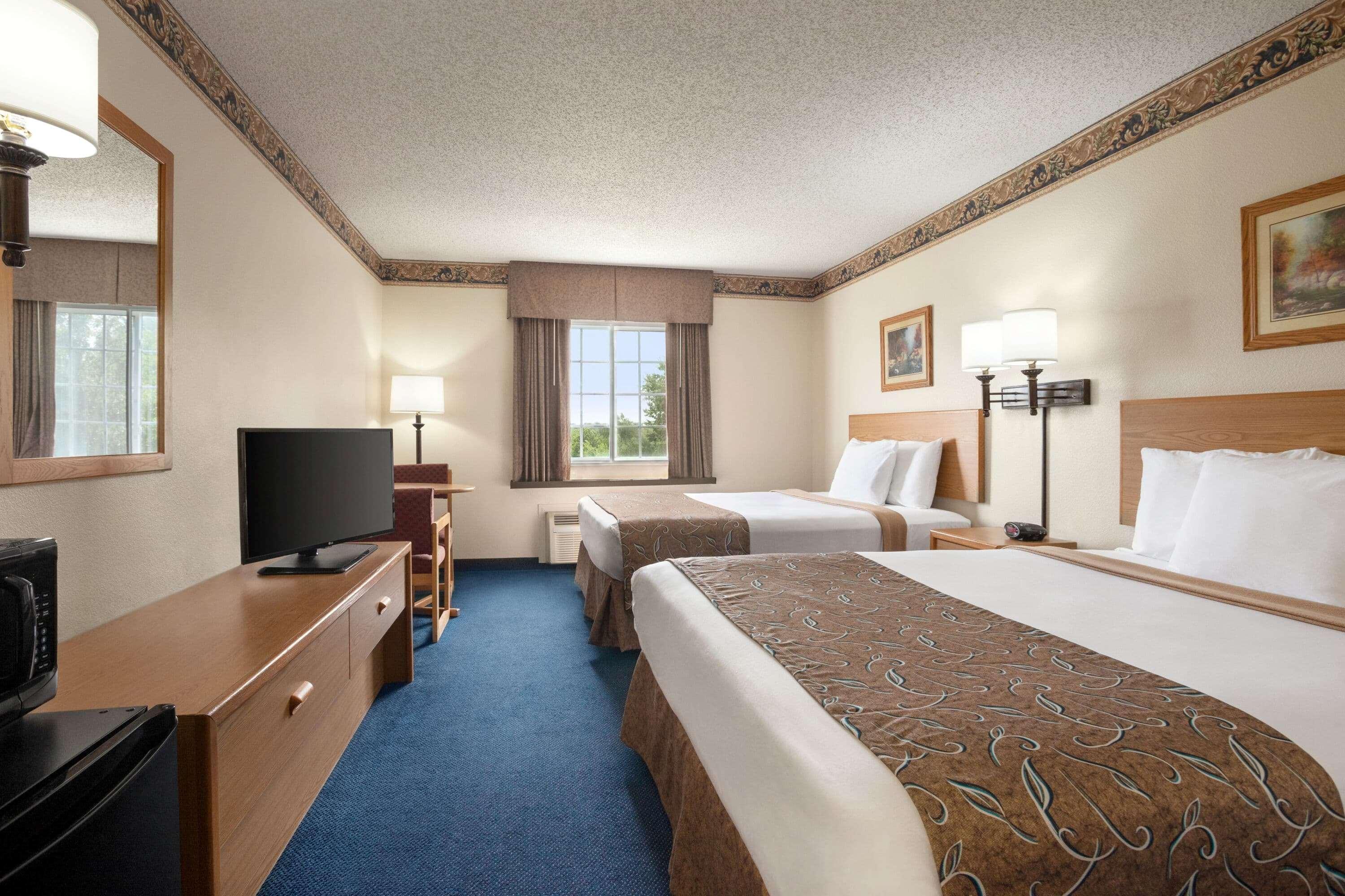 Travelodge By Wyndham Fort Scott Esterno foto