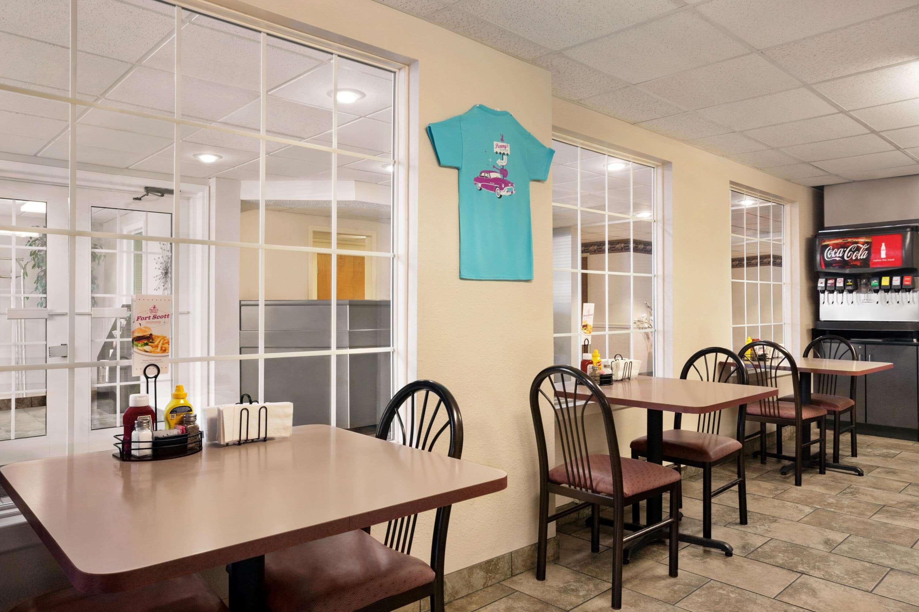 Travelodge By Wyndham Fort Scott Esterno foto