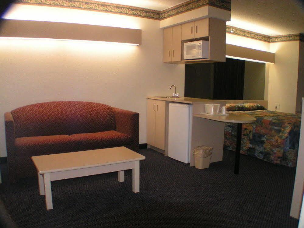 Travelodge By Wyndham Fort Scott Esterno foto